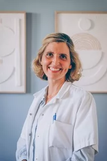 Dr Claire Lecoq